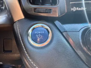 2016 Toyota RAV4 Hybrid XLE