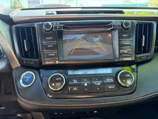 2016 Toyota RAV4 Hybrid XLE