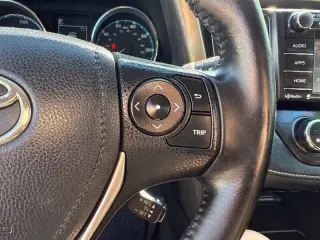 2016 Toyota RAV4 Hybrid XLE