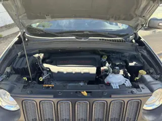 2017 Jeep Renegade Deserthawk