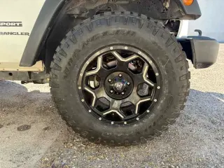 2016 Jeep Wrangler Sport