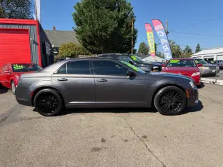 2015 Chrysler 300 Limited