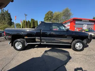 1997 Dodge Ram 3500 Laramie SLT