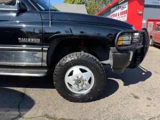 1997 Dodge Ram 3500 Laramie SLT