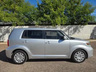 2009 Scion xB