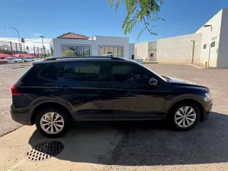 2018 Volkswagen Tiguan S