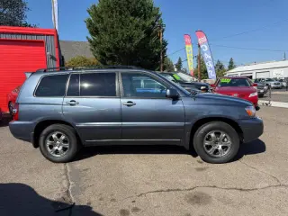 2004 Toyota Highlander