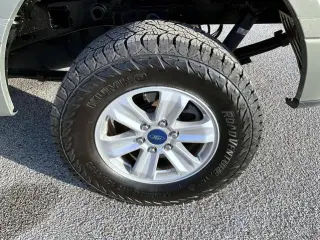 Ford F-150 2020 4x4 XL 4dr SuperCrew 6.5 ft. SB