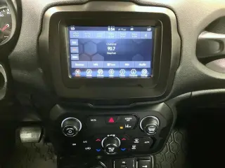 Jeep Renegade 2021 4x4 Latitude 4dr SUV