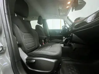 Jeep Renegade 2021 4x4 Latitude 4dr SUV