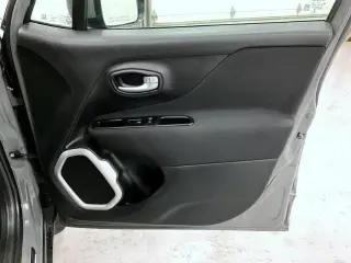 Jeep Renegade 2021 4x4 Latitude 4dr SUV