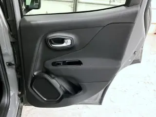 Jeep Renegade 2021 4x4 Latitude 4dr SUV