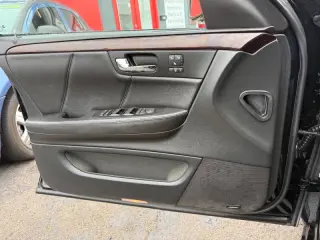 2009 Cadillac DTS Luxury 6-Passenger