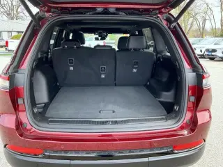 Jeep Grand Cherokee 2023 4x4 Laredo X 4dr SUV