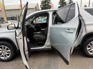 2018 Chevrolet Traverse LS