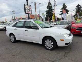 2005 Ford Focus ZX4 S