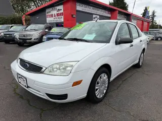 2005 Ford Focus ZX4 S