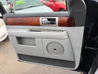 2005 Lincoln Navigator Luxury