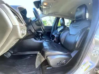 Jeep Cherokee 2019 4x4 High Altitude 4dr SUV
