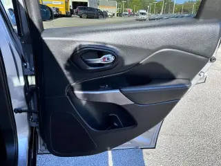 Jeep Cherokee 2019 4x4 High Altitude 4dr SUV