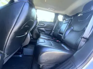 Jeep Cherokee 2019 4x4 High Altitude 4dr SUV