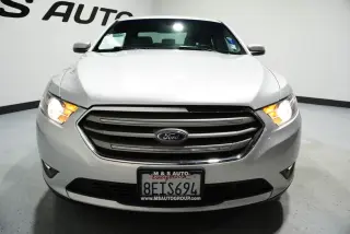 2018 Ford Taurus