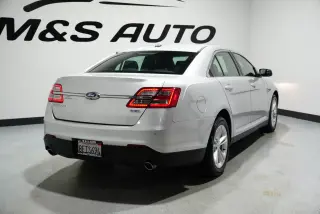 2018 Ford Taurus