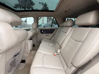 2004 Cadillac SRX