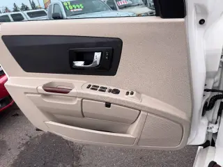 2004 Cadillac SRX