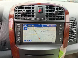 2004 Cadillac SRX