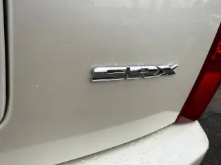 2004 Cadillac SRX