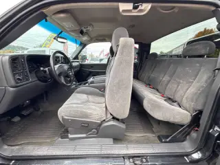 2003 Chevrolet Silverado 1500 LS