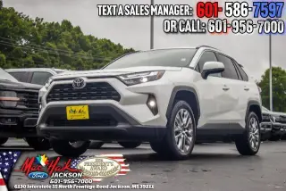 Toyota RAV4 2024 XLE Premium 4dr SUV
