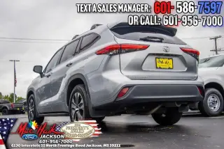 Toyota Highlander 2020 XLE 4dr SUV