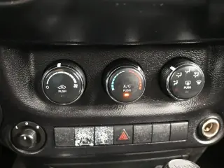 Jeep Wrangler Unlimited 2016 4x4 Sport S 4dr SUV