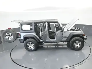 Jeep Wrangler Unlimited 2016 4x4 Sport S 4dr SUV
