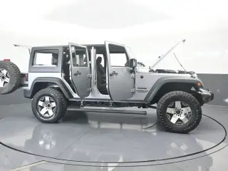 Jeep Wrangler Unlimited 2016 4x4 Sport S 4dr SUV