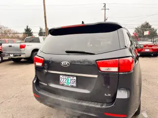 2016 Kia Sedona LX