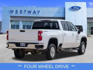 Chevrolet Silverado 2500HD 2022 4x4 LT 4dr Crew Cab SB