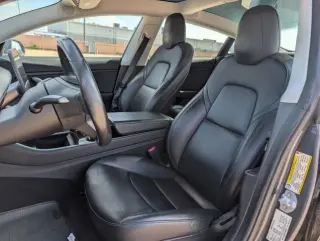 Tesla Model 3 2019 Mid Range 4dr Fastback