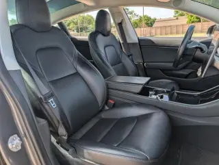 Tesla Model 3 2019 Mid Range 4dr Fastback