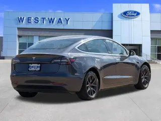 Tesla Model 3 2019 Mid Range 4dr Fastback