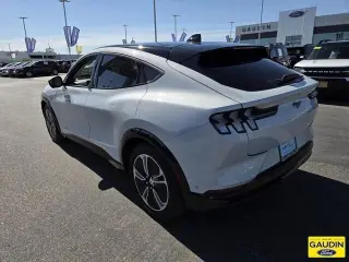 Ford Mustang Mach-E 2023 Premium 4dr SUV