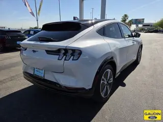 Ford Mustang Mach-E 2023 Premium 4dr SUV