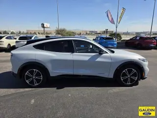 Ford Mustang Mach-E 2023 Premium 4dr SUV
