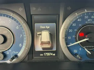2016 Toyota Sienna XLE 8-Passenger