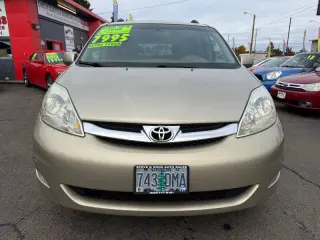 2007 Toyota Sienna XLE Limited 7-Passenger