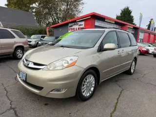 2007 Toyota Sienna XLE Limited 7-Passenger