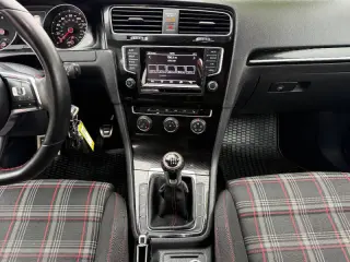 2015 Volkswagen Golf GTI Autobahn
