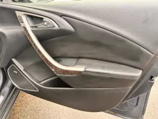 2013 Buick Verano Leather Group